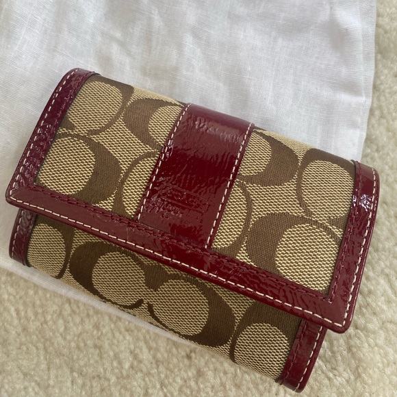Coach Compact Wallet - Picture 1 of 4
